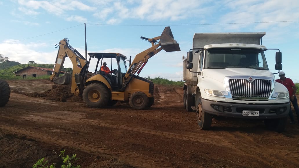 Após chuvas, Prefeitura inicia recuperação de estradas na zona rural de Mogeiro