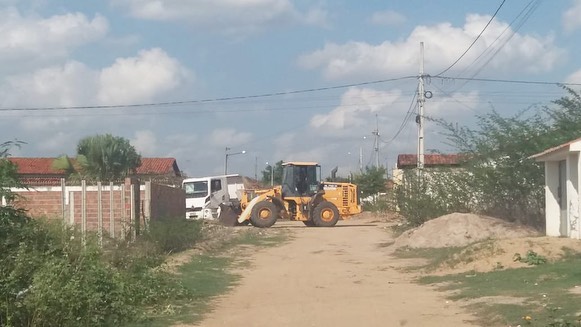 Prefeitura realiza melhorias nas vias públicas da cidade