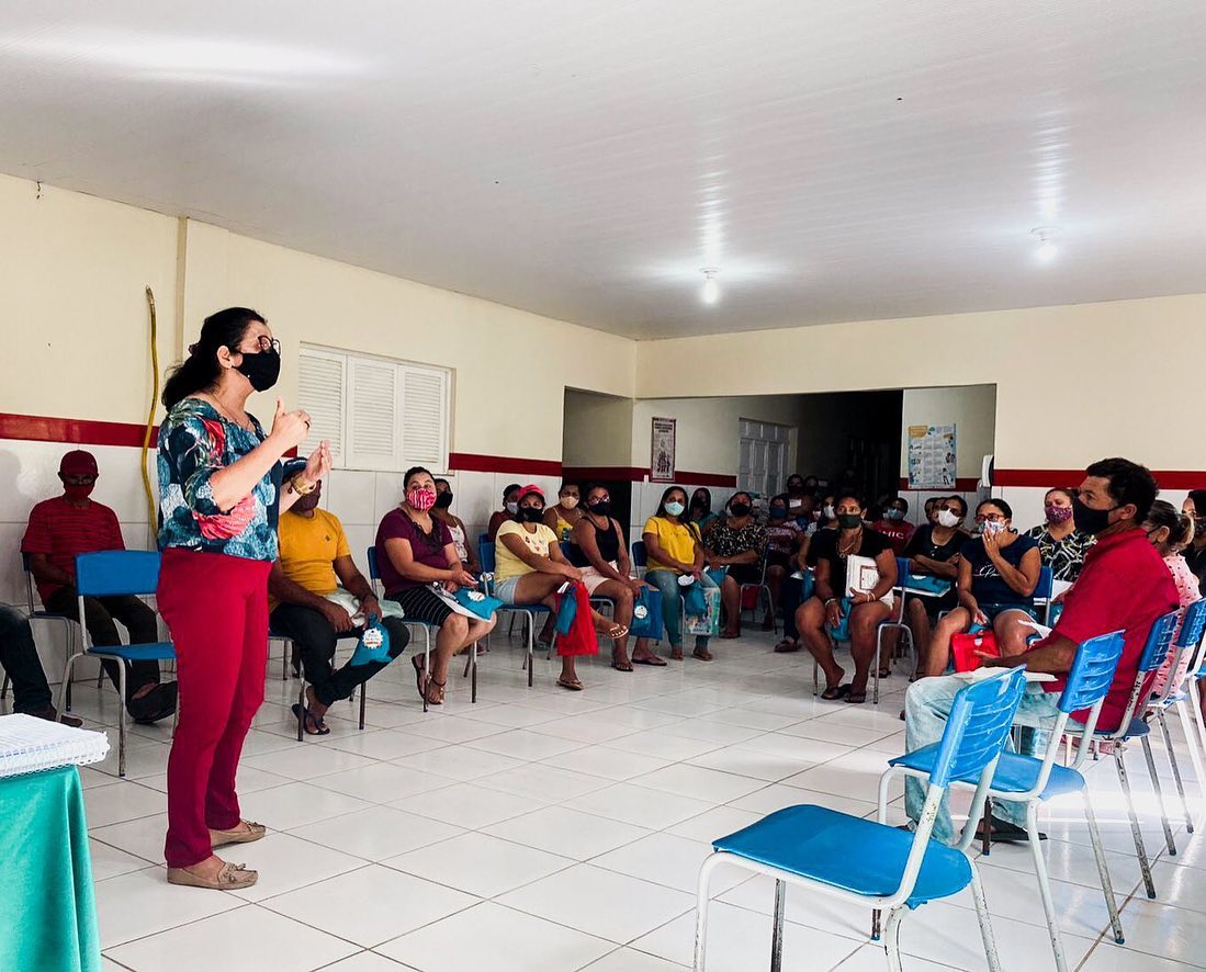 Equipe Multidisciplinar da Secretaria de Educação realiza palestras para a comunidade acadêmica