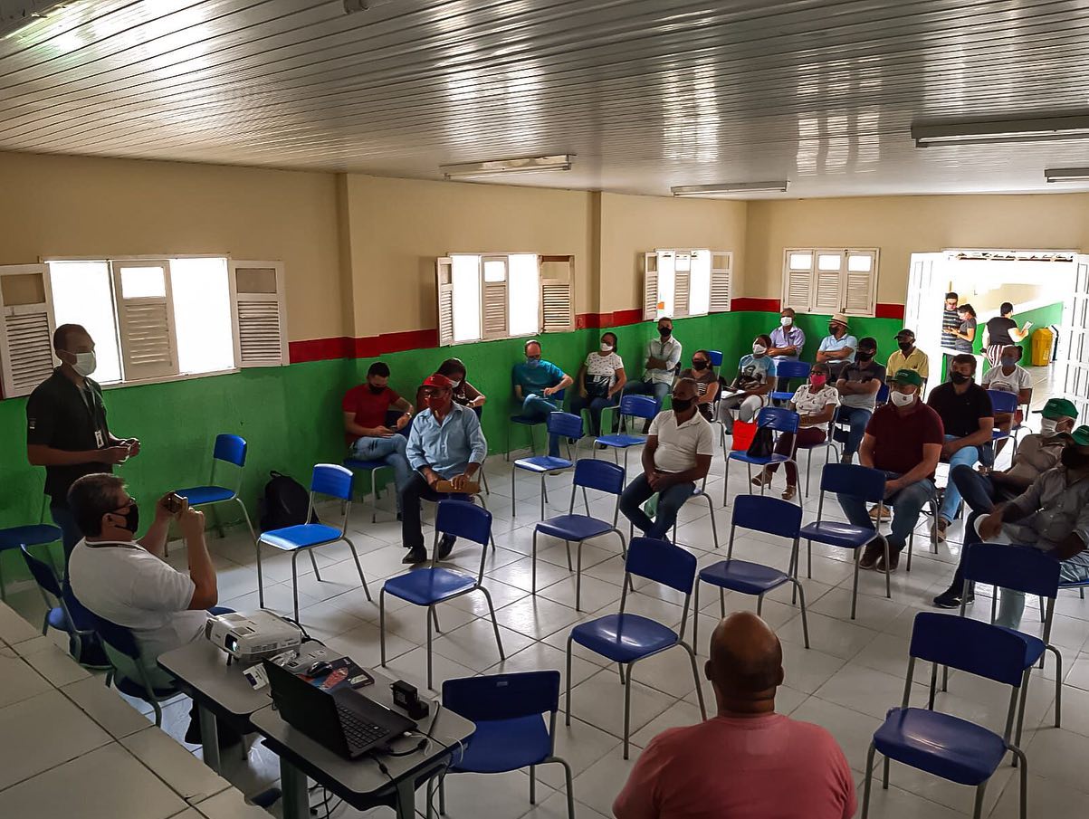 Secretaria de Agricultura se reúne com representes de Associações Rurais