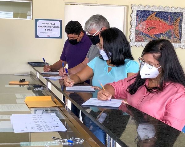 Prefeitura empossa professores aprovados no último Concurso Público