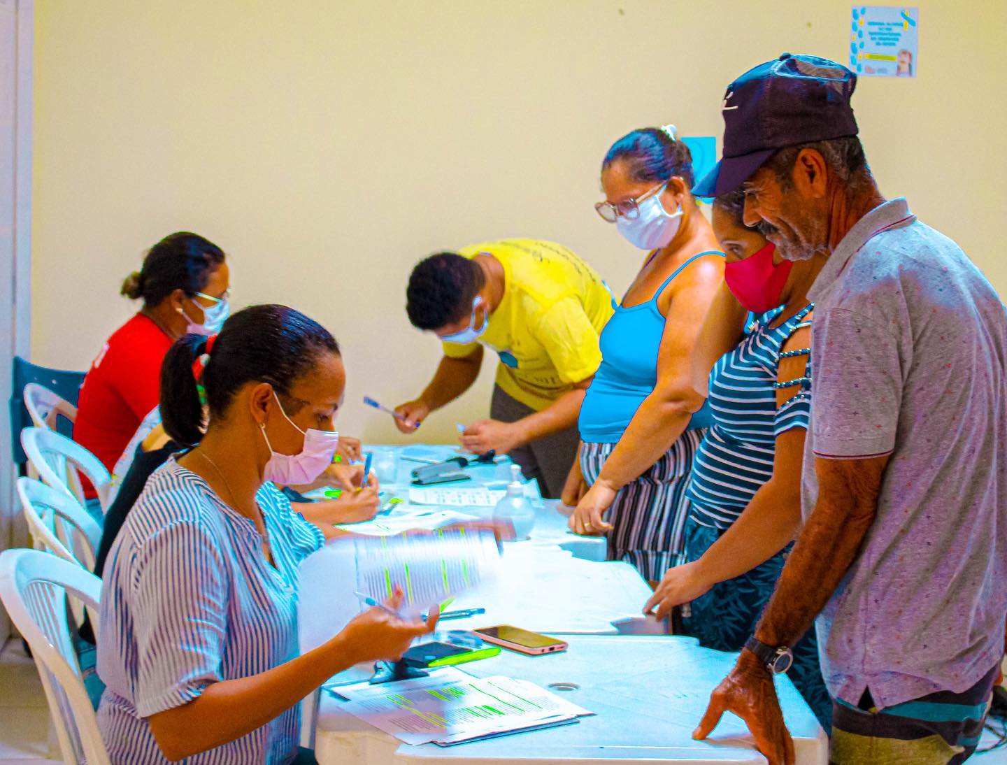 Prefeitura Municipal realiza entrega de cestas de alimentos para a população