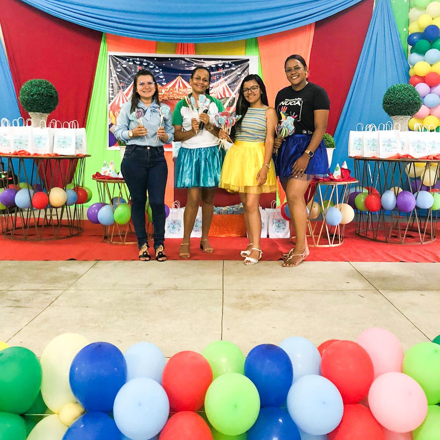 Uma equipe de colaboradores da Prefeitura Municipal de Mogeiro visitou o município de Itaíba, localizado no estado de Pernambuco.  ???? O município é considerado uma das maiores bacias leiteiras da região, e a visita teve como objetivo conhecer de perto todo o processo de melhoramento de raças e produção de Leite.