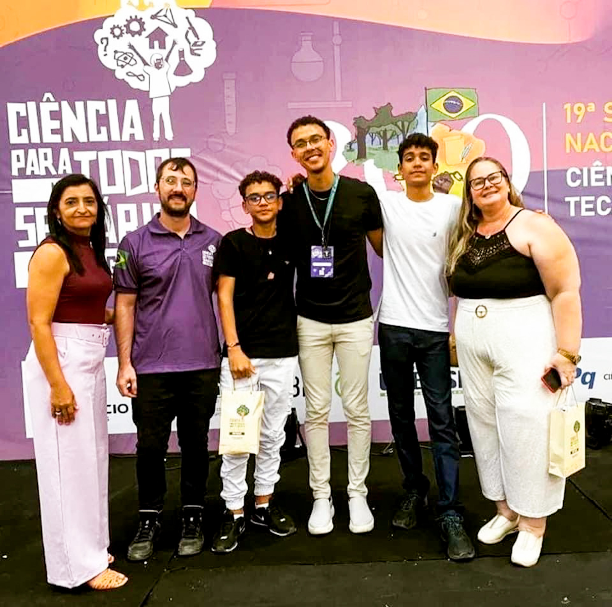 Alunos e professores do município participam de evento no Rio Grande do Norte