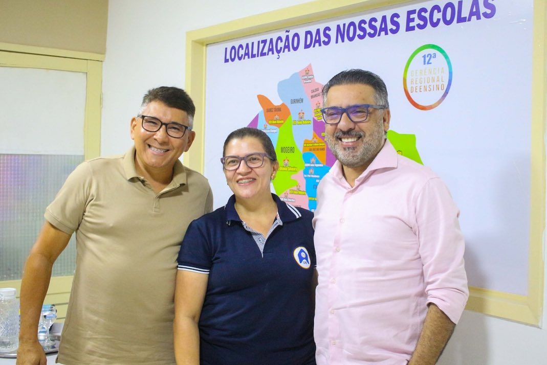 Prefeito e vice participam de reunião na Gerência Regional de Educação
