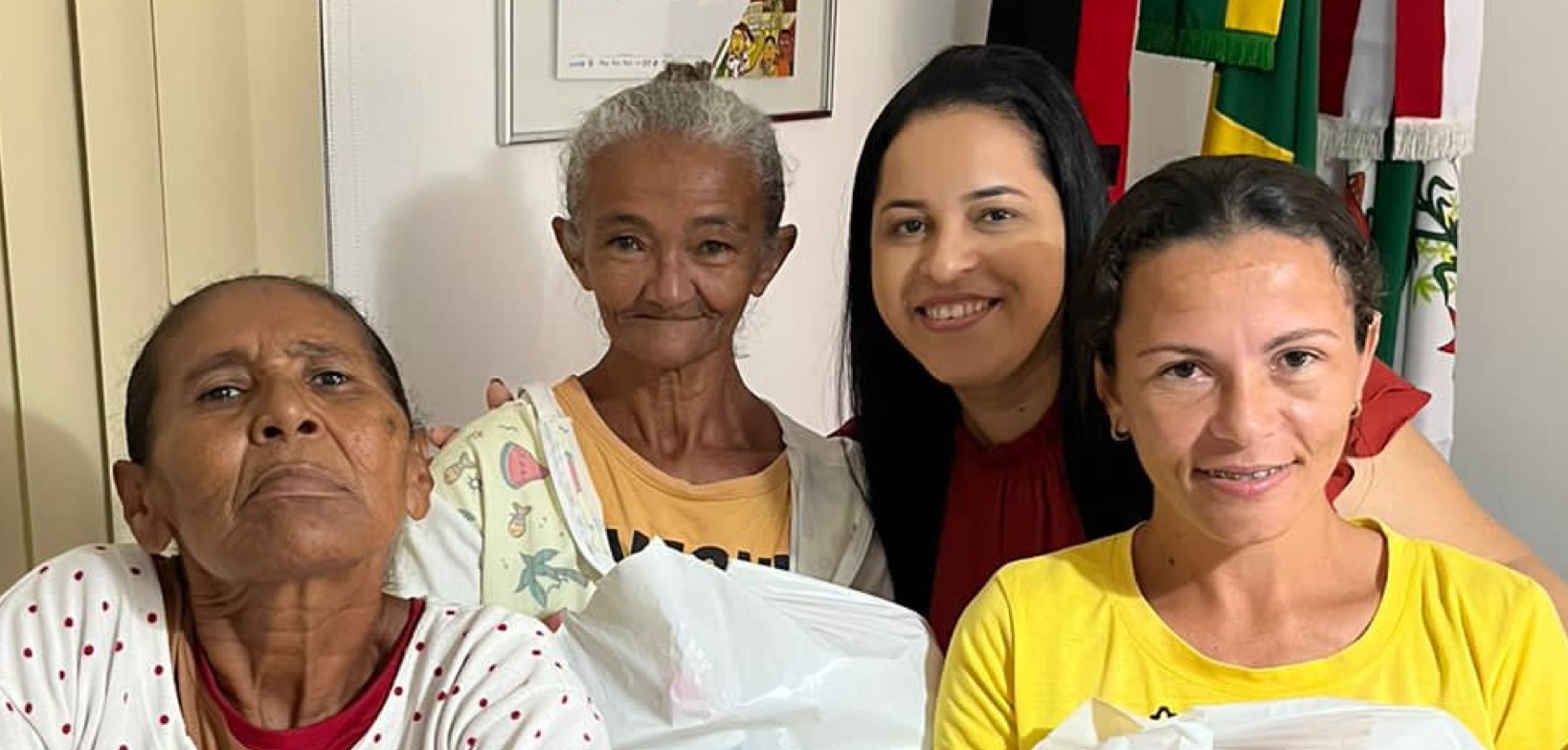 Prefeitura de Mogeiro entrega cestas básicas à famílias em vulnerabilidade social