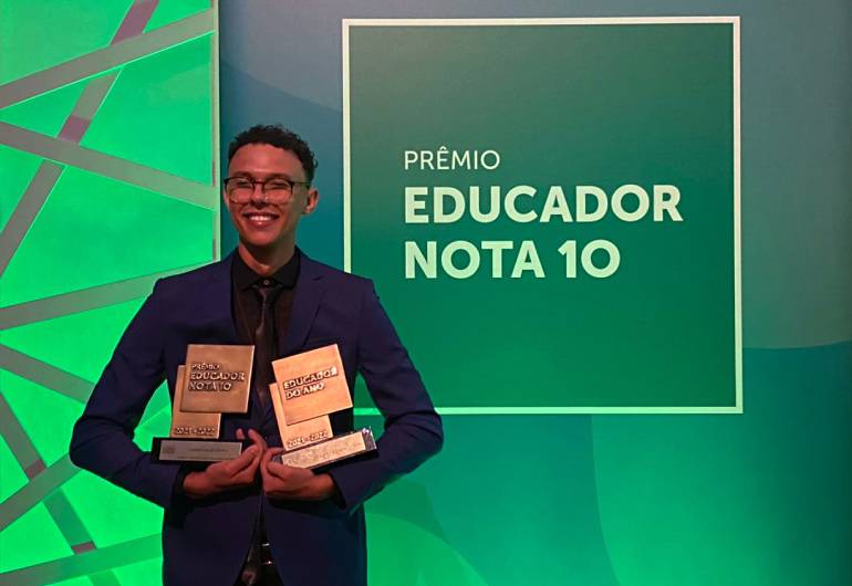 Professor do município participa da entrega do Prêmio Educador Nota 10